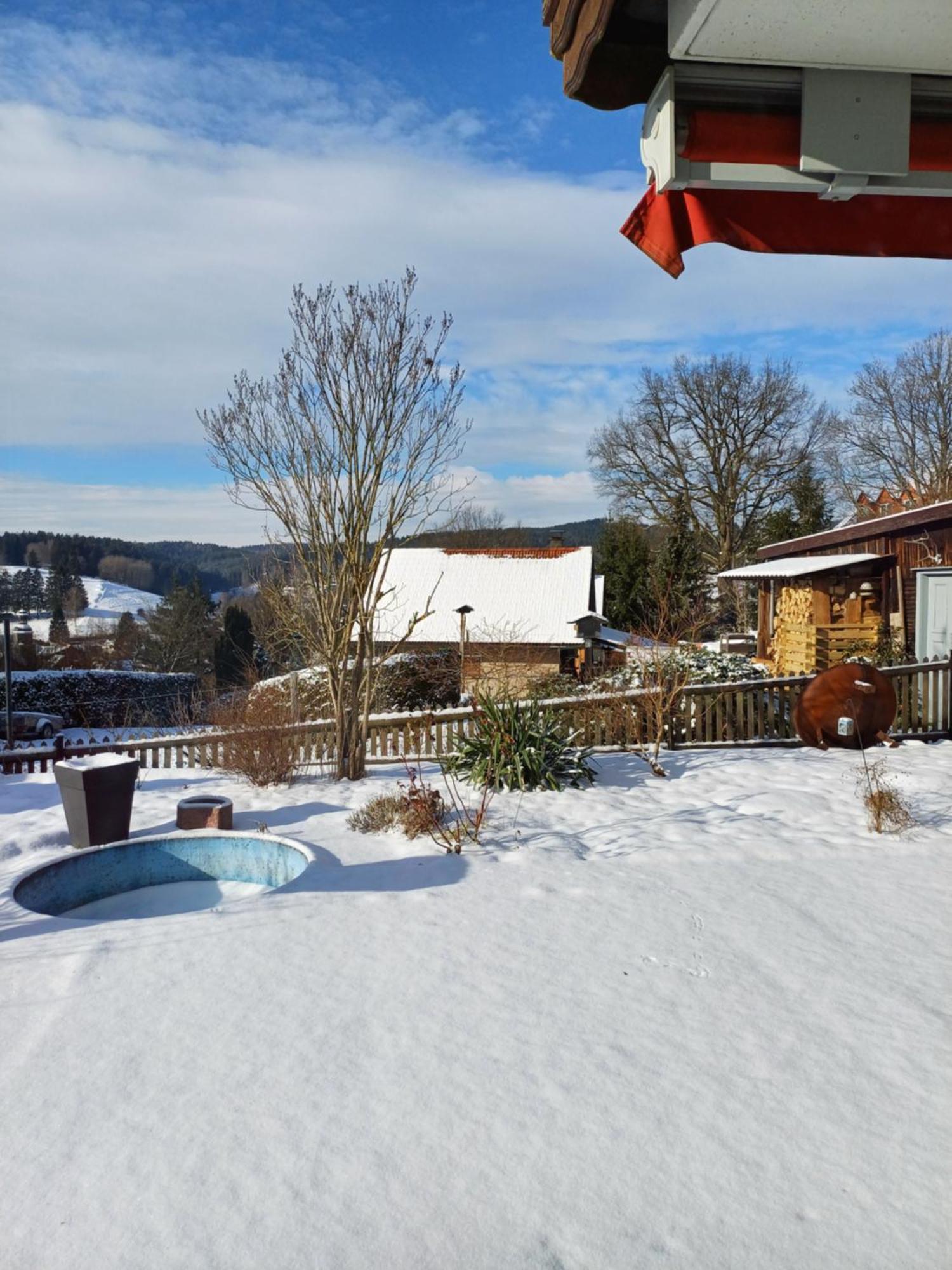 Thueringer Zimmer Suhl Exterior foto